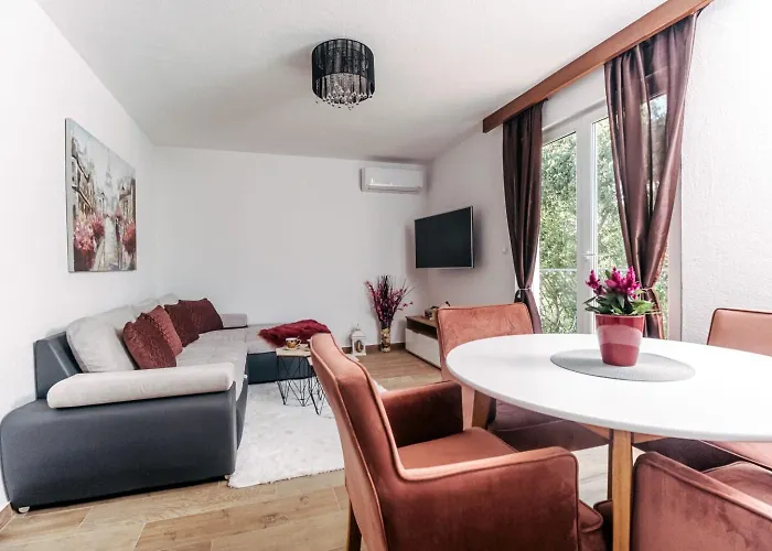 Sandra Lägenhet Donji Okrug (Ciovo)