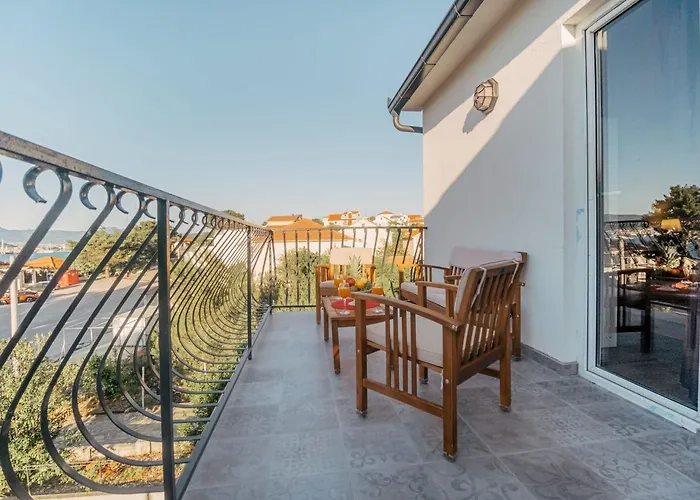 Sandra Lägenhet Donji Okrug (Ciovo)