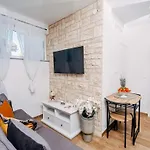 Apartment Sandra Donji Okrug (Ciovo)