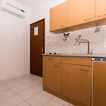 Sandra Apartman