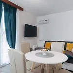 Sandra